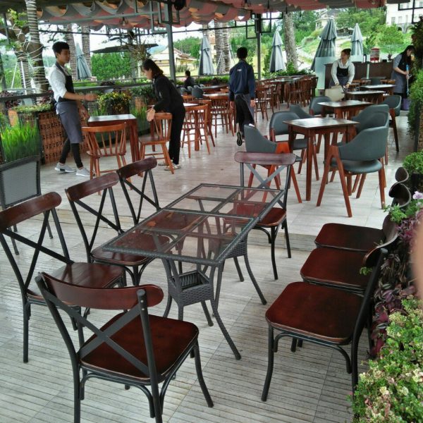 ghế cafe sắt gỗ chữ x