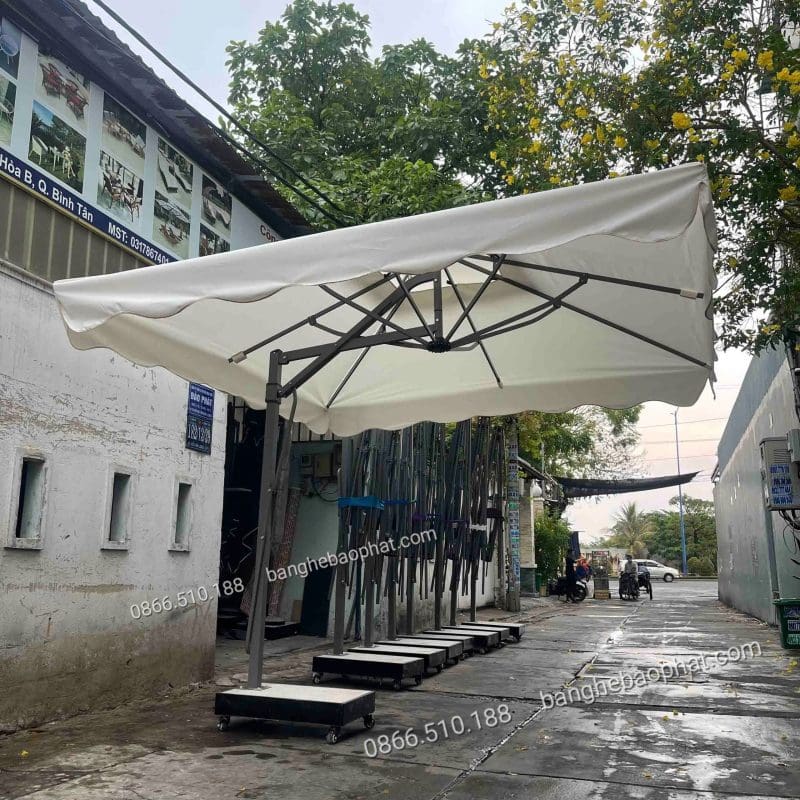 Dù lệch tâm vuông 3m x 3m 44 Lưu ý khi dùng dù lệch tâm vuông 3m x 3m