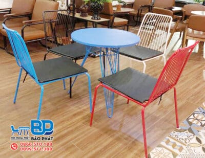 Bộ bàn ghế sắt trà sữa BGSTSBP004 đa dạng màu sắc