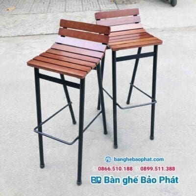 Ghế quầy bar chân sắt mặt gỗ đẹp GBBP004