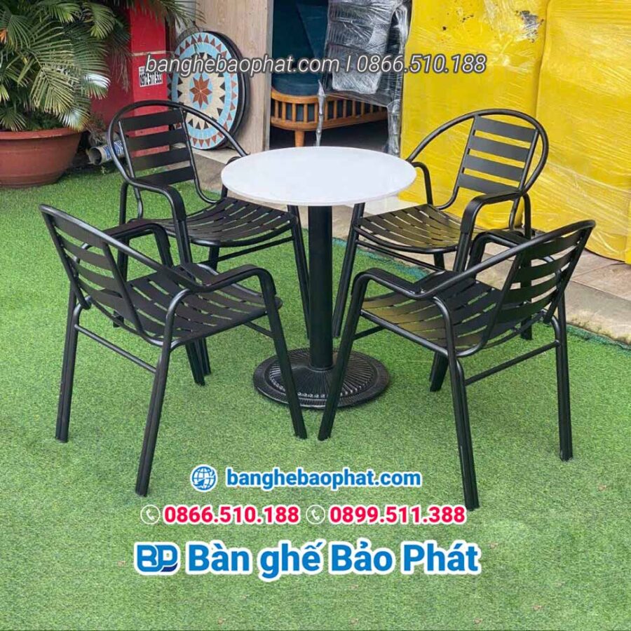 Bàn ghế sắt cafe đẹp Bình Phước