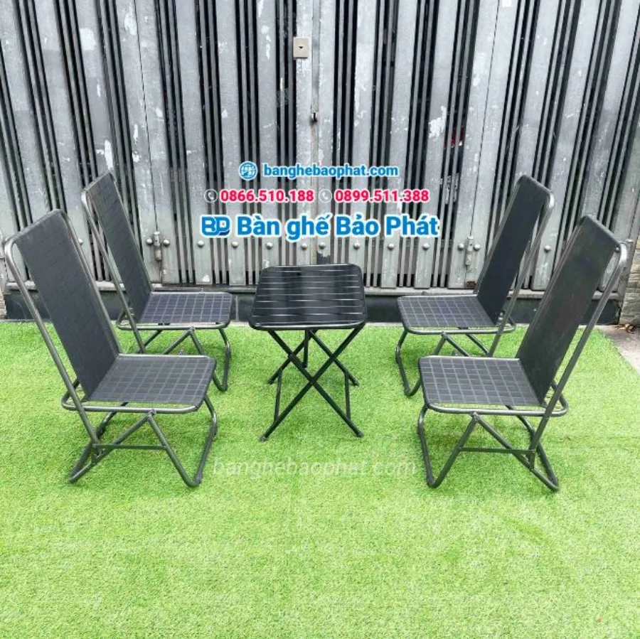 Bàn cafe sắt kiểu dáng thấp