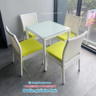 Bàn ghế nhựa giả mây bàn vuông