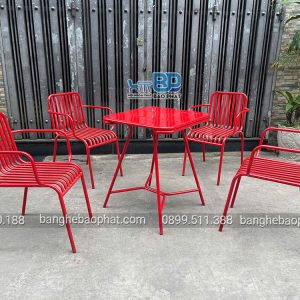 Bộ bàn ghế sắt 13-26 quán cafe BGSBP017 28 Bộ bàn ghế sắt 13-26 quán cafe BGSBP017 màu đỏ