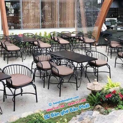 Bàn ghế sắt cafe BGSBP019
