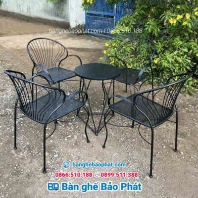 Bàn ghế sắt lưới ngoài trời