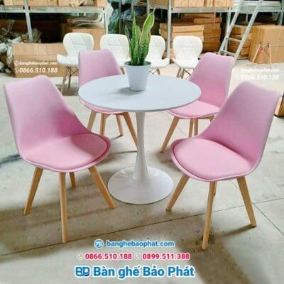 Bàn ghế trà sữa ghế nhựa chân gỗ