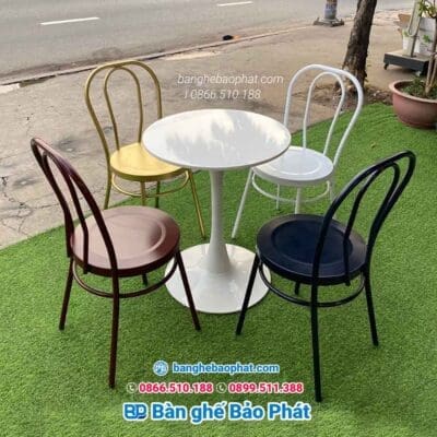 Ghế sắt quán cafe thonet