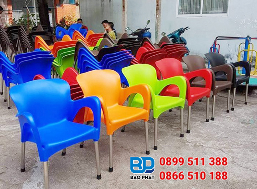 Bàn ghế café nhựa đúc chân inox (Ghế nữ hoàng)