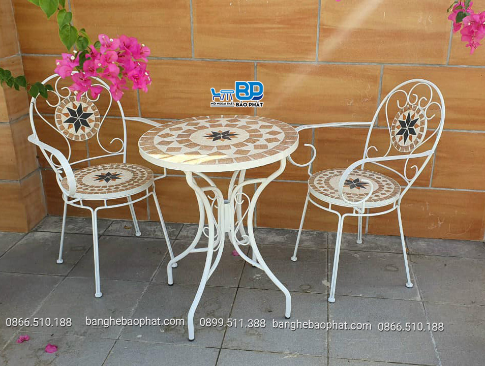 Bàn ghế sắt mặt đá mosaic BP001 12 Bộ bàn ghế sân vườn ngoài trời ghế sắt mặt đá mosaic