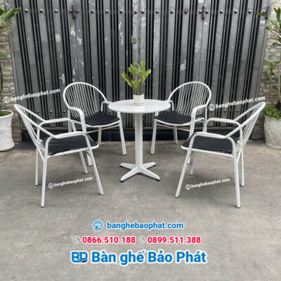 Bàn ghế cafe tại Hạ Long