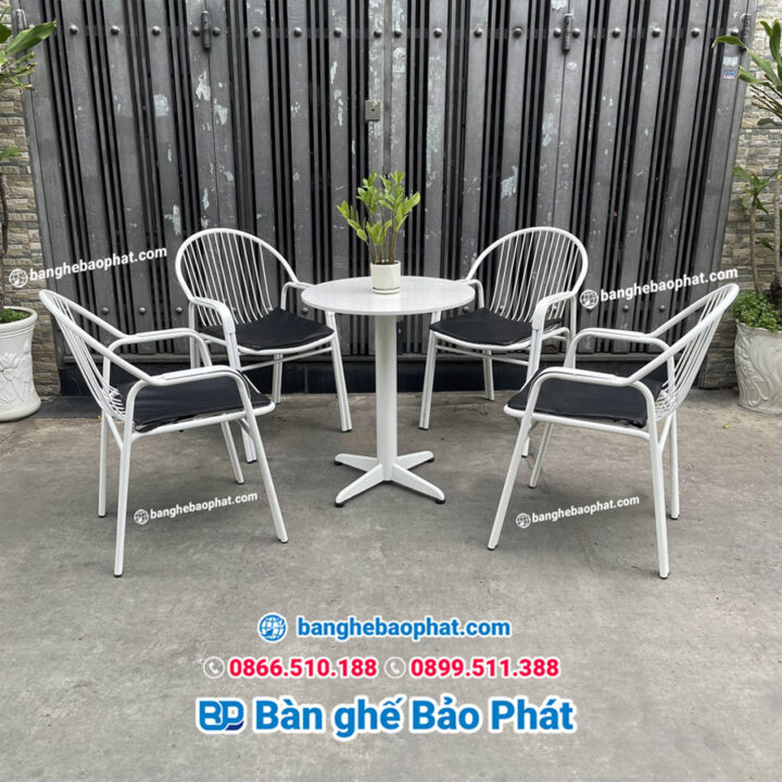 Bàn ghế cafe tại Hạ Long