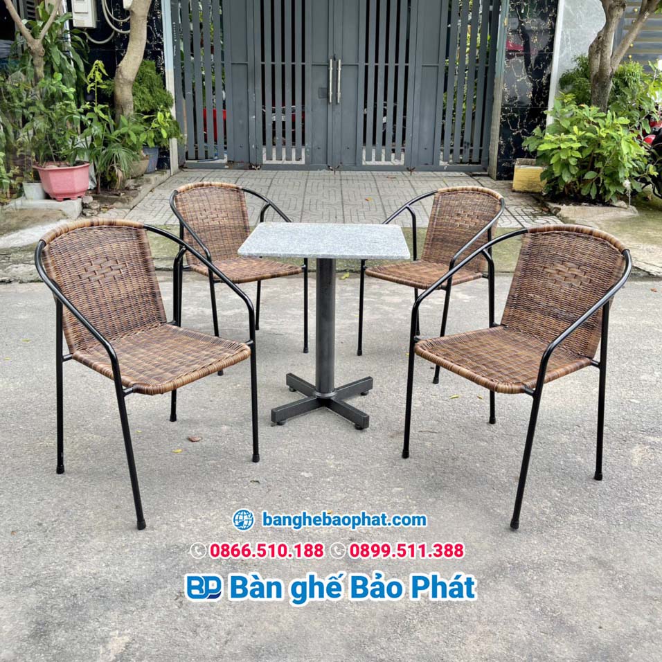 Mẫu bàn ghế cafe thanh lý chất lượng tốt giá rẻ