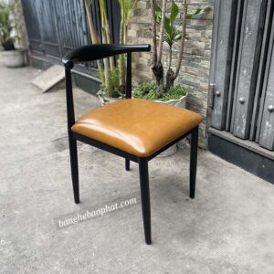Bàn ghế sắt quán cà phê BGSBP035