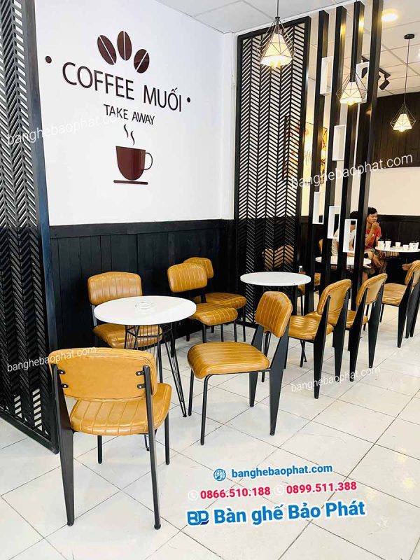 Ứng dụng của bộ bàn ghế sắt cafe bọc nệm BGSBP038