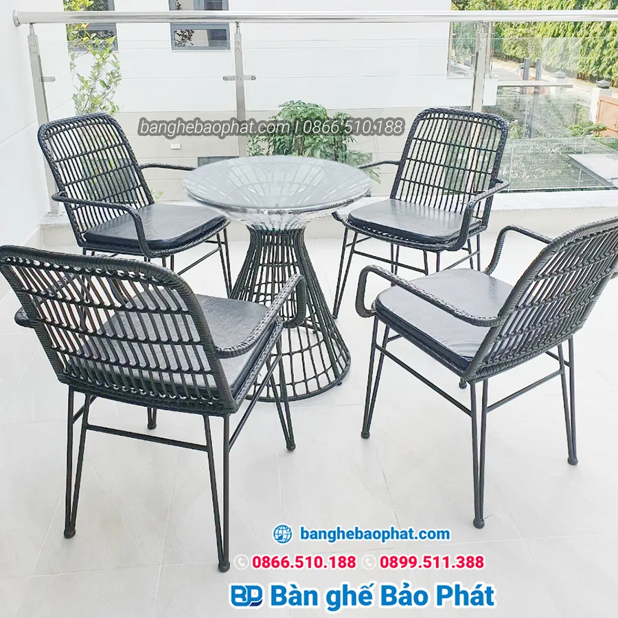 Bàn ghế cafe nhựa giả mây Campuchia BGNGMBP039
