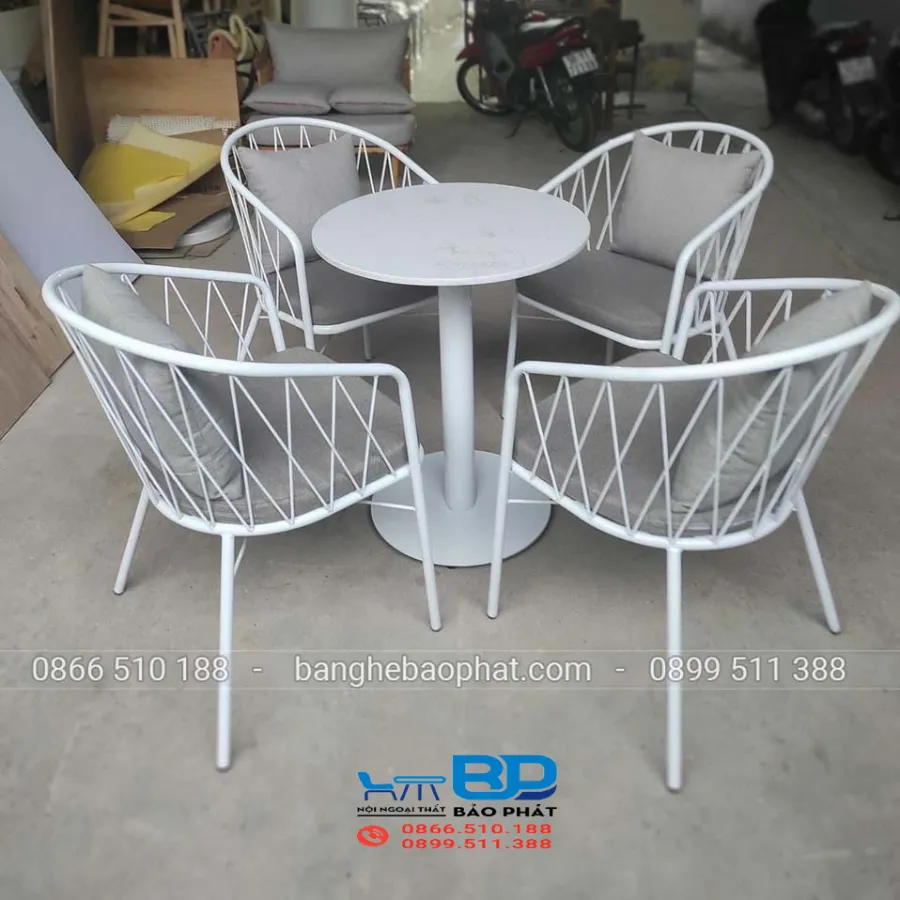 Bàn ghế cafe sắt nệm BGSBP037