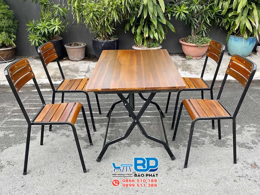 Bàn ghế gỗ cafe cóc thanh lý là giải pháp tối ưu giúp tiết kiệm chi phí