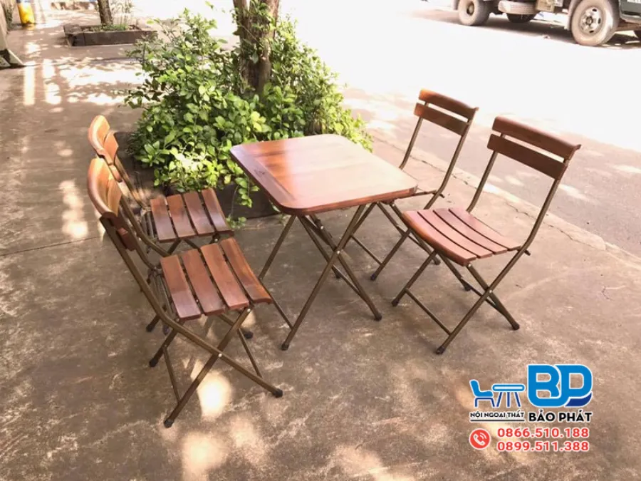 Bàn ghế gỗ cafe mini có độ bền cao