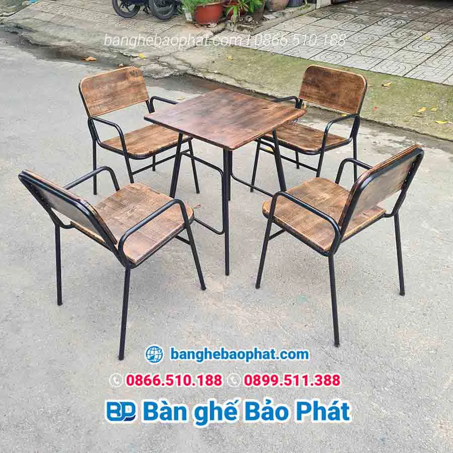 Bàn ghế gỗ cafe mini kích thước nhỏ gọn