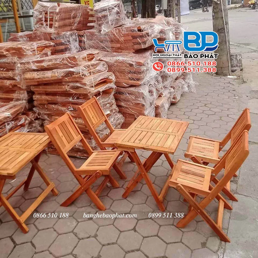 Bàn ghế cafe gỗ mini kiểu dáng xếp thấp