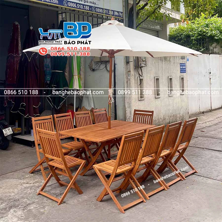Bàn ghế gỗ xếp cafe thanh lý kết hợp dù che