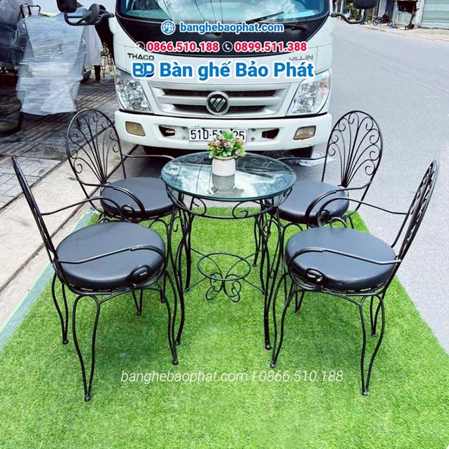 Bộ bàn ghế sắt mỹ nghệ BGSMNBP001