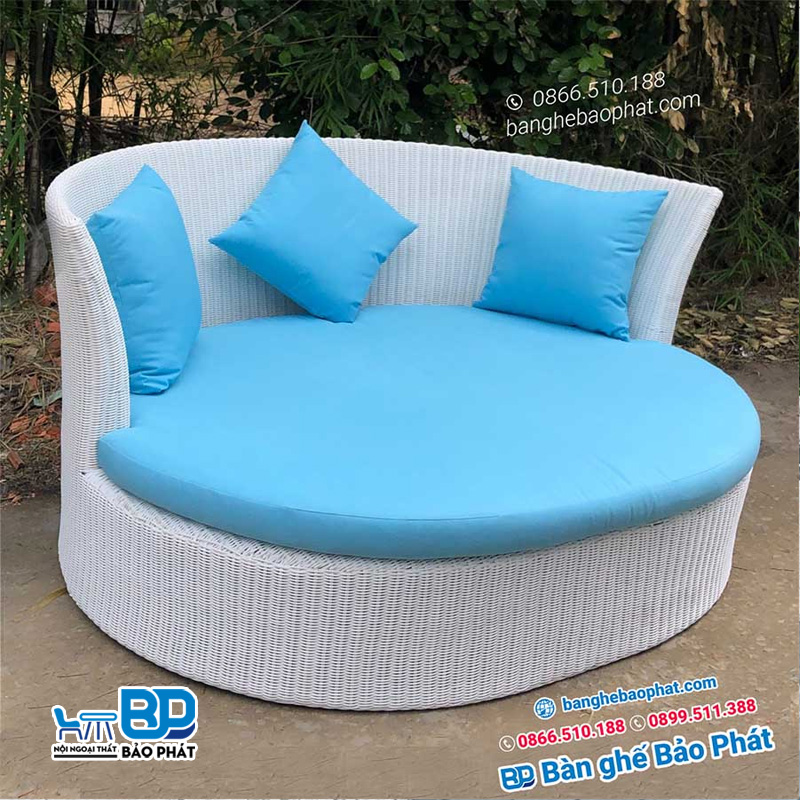 Giường tắm nắng GTNNGMBP018 có nệm êm ái, thoải mái