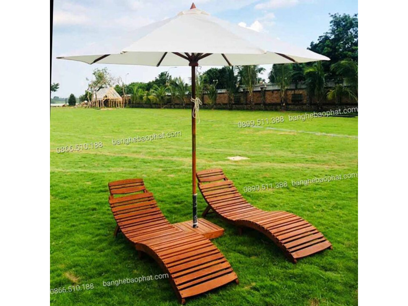 Ghế hồ bơi làm từ gỗ tự nhiên thanh lý