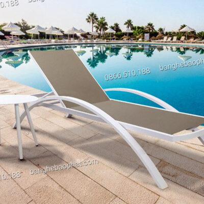 Ghế hồ bơi tiếng Anh là gì?