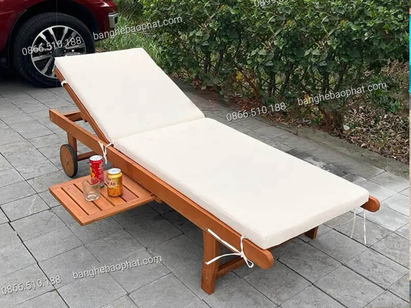 Địa chỉ bán giường tắm nắng gỗ đẹp giá rẻ tại TPHCM 7 Giường tắm nắng gỗ được thiết kế với kiểu dáng đẹp và chất liệu bền bỉ