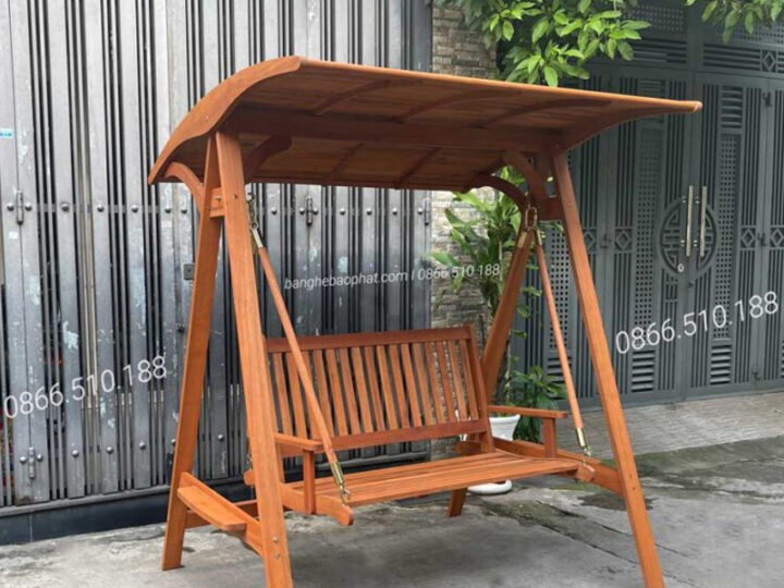 Mẫu xích đu có mái che đẹp giá rẻ