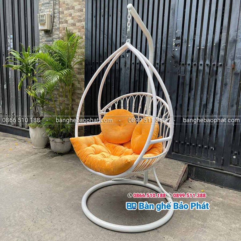 Xích đu mây nhựa tại Đà Nẵng trẻ trung và hiện đại