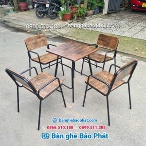 Bàn ghế cafe cổ điểm vintage