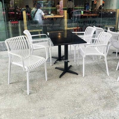 Bàn ghế nhựa 3046 màu trắng.