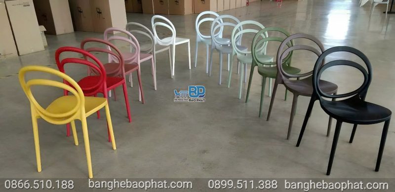 Ghế nhựa circus nhiều màu