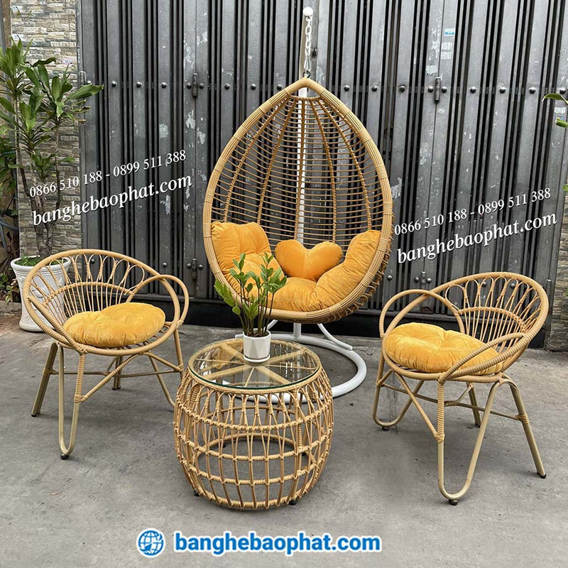 Xích đu nhựa giả mây tại TPHCM