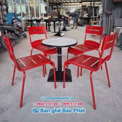Bàn ghế sắt sơn tĩnh điện BGSBP031 màu đỏ