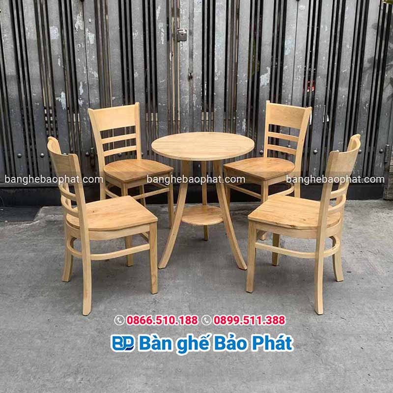 Bàn ghế cafe gỗ tại Quận 3