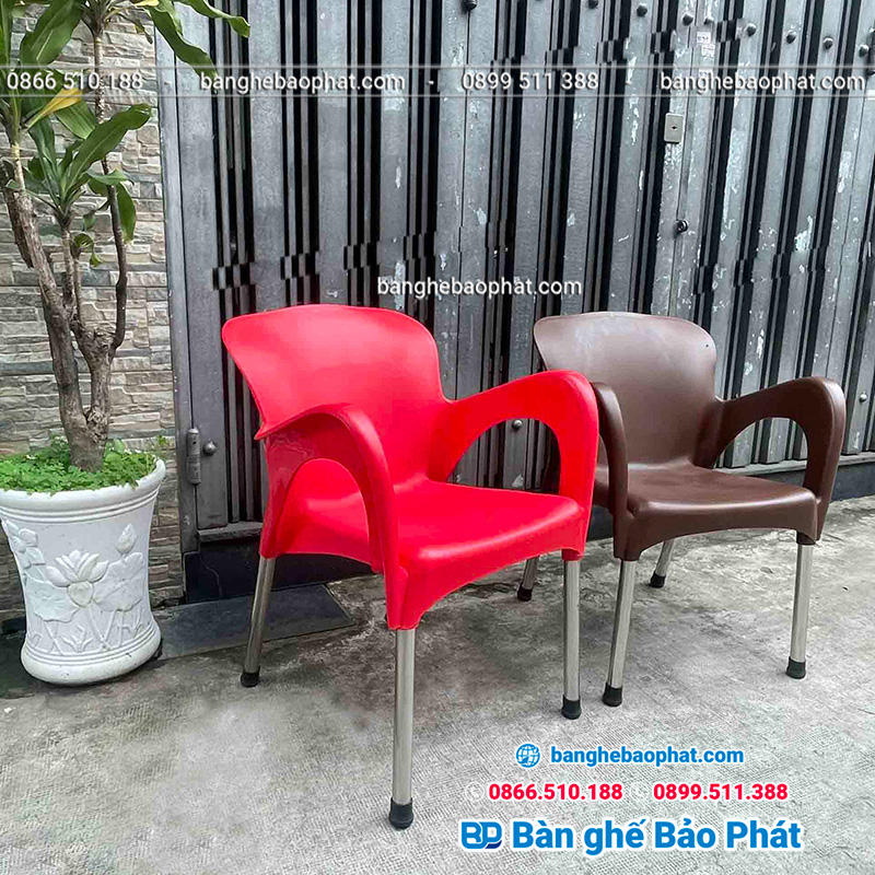 Ghế cafe nhựa đúc chân inox tại Nhà Bè 