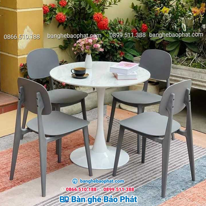 Bàn ghế cafe nhựa thanh lý tại Quận 1 giá rẻ