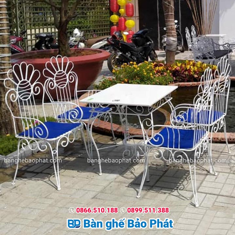 Bàn ghế cafe sắt mỹ thuật tại Nhà Bè