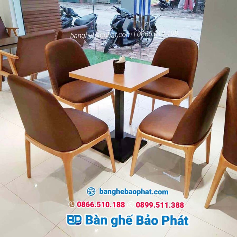Bàn ghế cafe gỗ nệm tại Quận 1 giá rẻ 