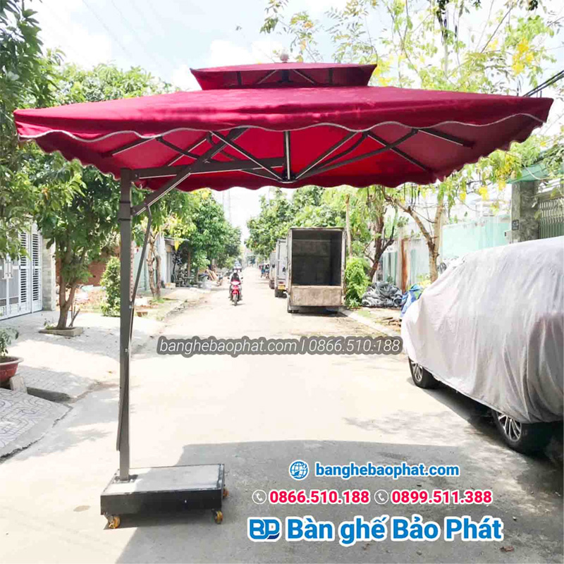Dù lệch tâm vuông che nắng ngoài chợ 2,5m x 2,5m