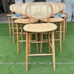 Ghế bar gỗ có tựa lưng mây tròn