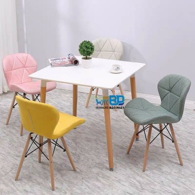 Bàn ghế quán trà sữa chân gỗ mặt nệm 1721