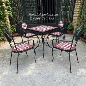 Bàn ghế sân vườn ngoài trời khung sắt mặt đá mosaic BP006