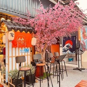 Ghế bar sắt gỗ chân vuốt