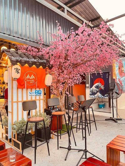 Ghế bar sắt gỗ chân vuốt