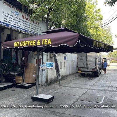 Dù che quán cafe lệch tâm vuông 3m in tên quán
